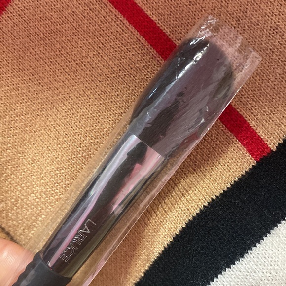Laruce LR342 contour blending brush - Picture 3 of 3
